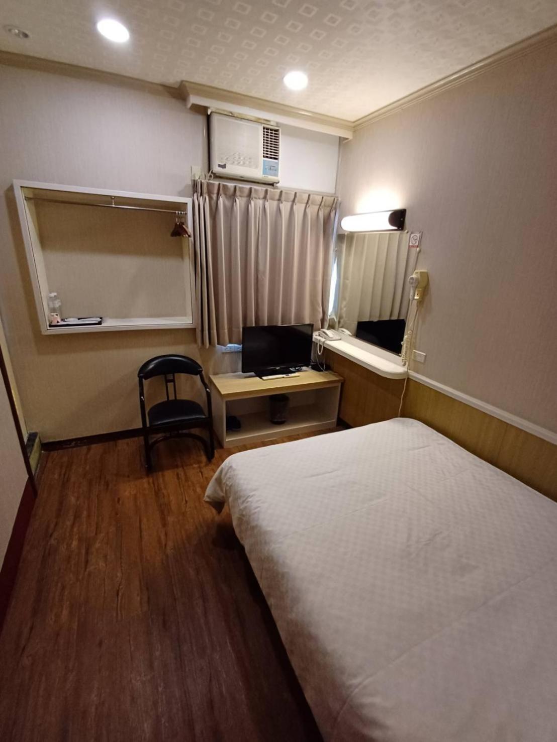 Long Cherng Hotel Luodong Exterior foto