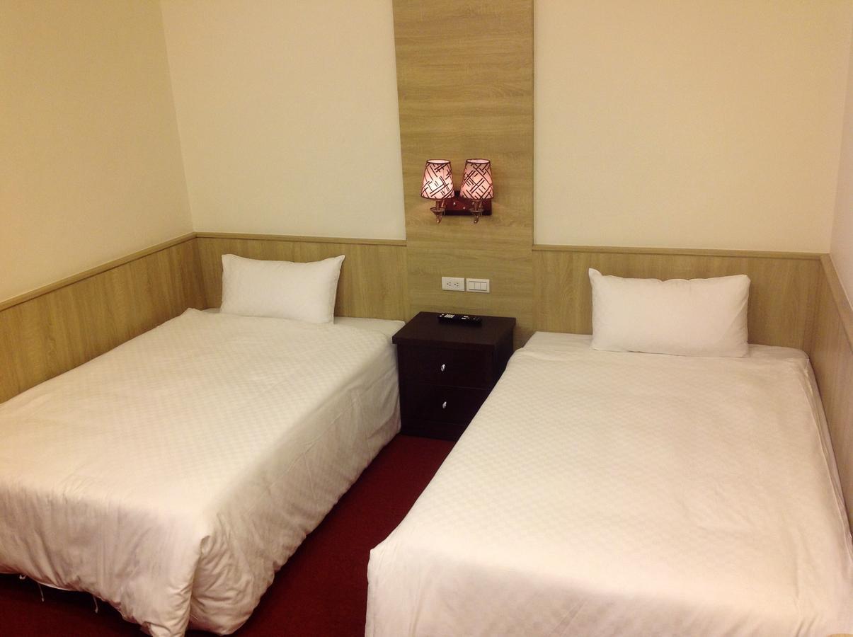 Long Cherng Hotel Luodong Exterior foto